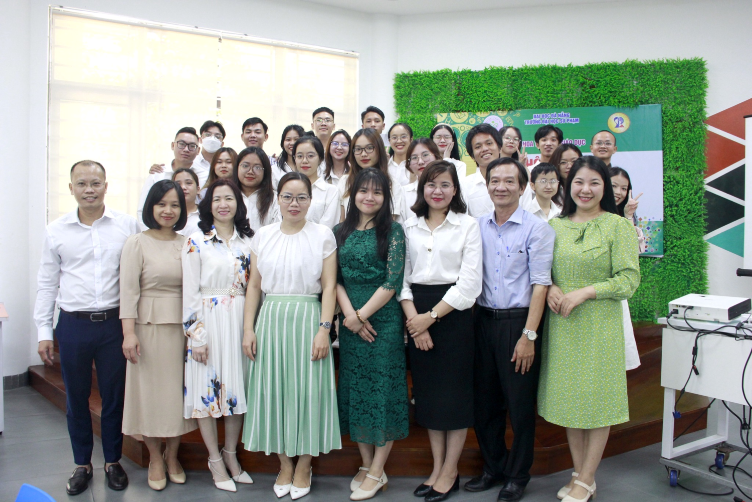 HỘI NGHỊ SINH VIÊN NGHIÊN CỨU KHOA HỌC NĂM HỌC 2022 - 2023